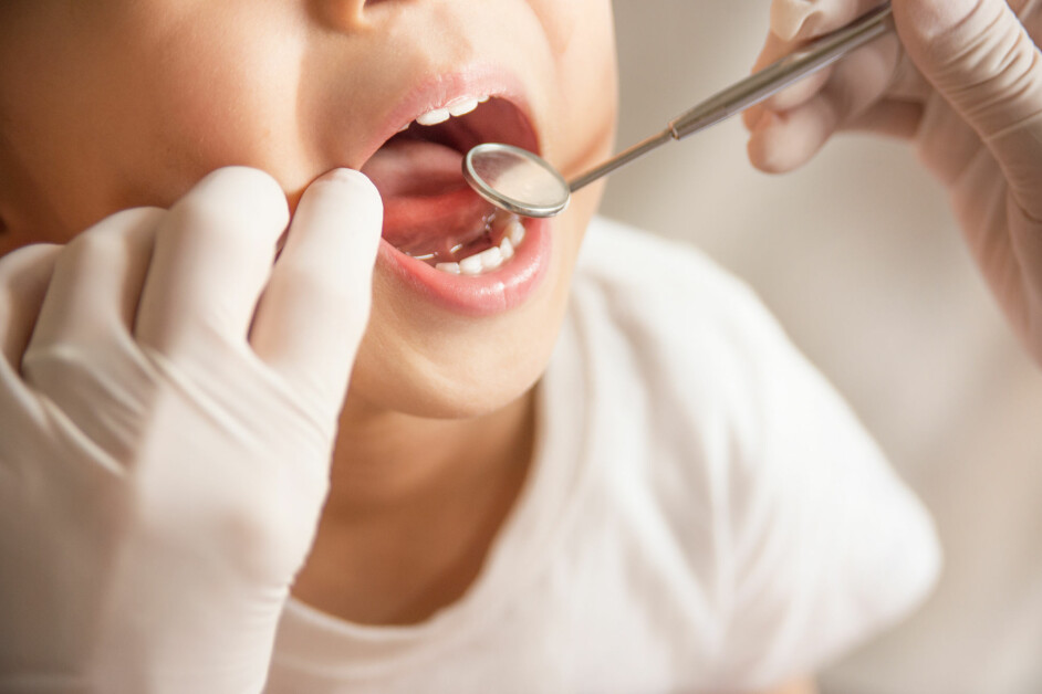 Barn er en av mange personer som kan dra nytte av behandlingen - narkose tannlege